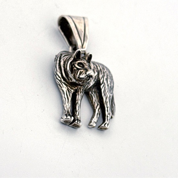 Vintage 925 Sterling Silver Wolf Pendant - Picture 2 of 9